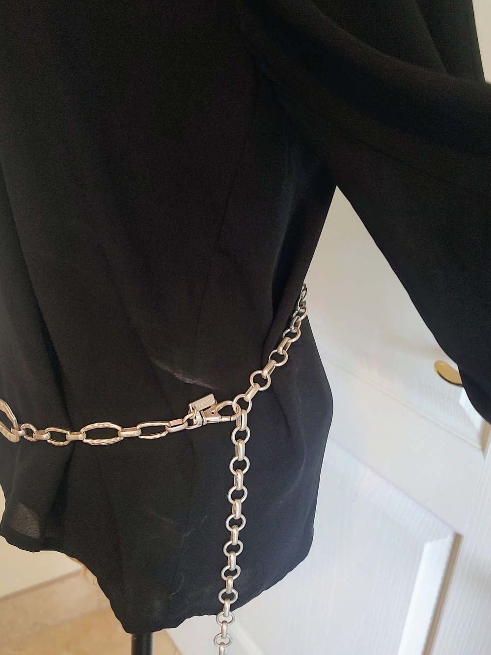 Chico's Hammered Silver-Tone Link Chain Belt - Picture 14 of 14